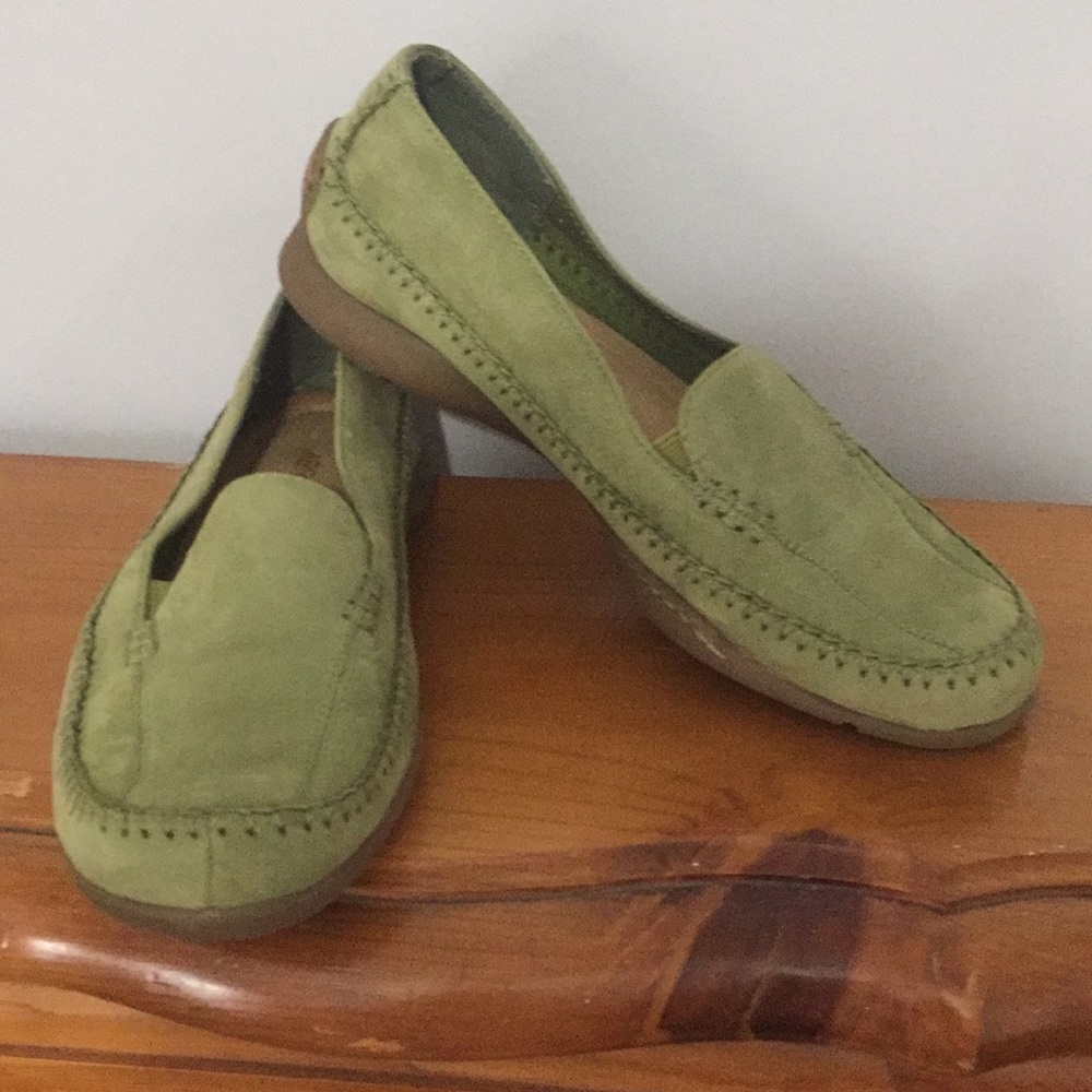 Aerosoles loafer/slip on shoes